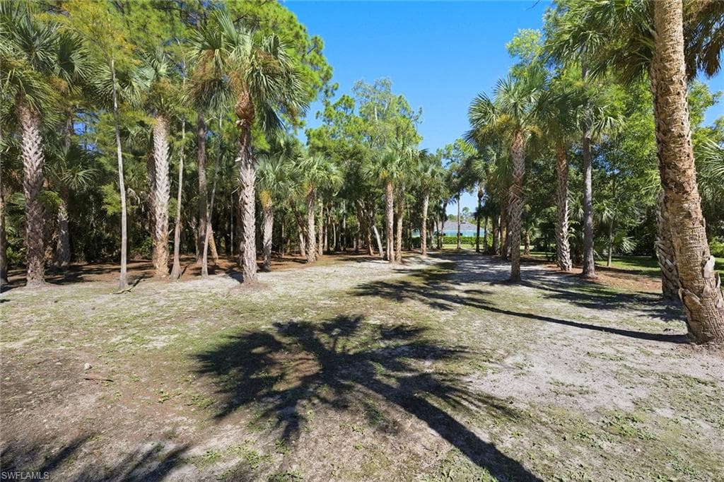 152 14th Ave NW, Naples, FL 34120-36