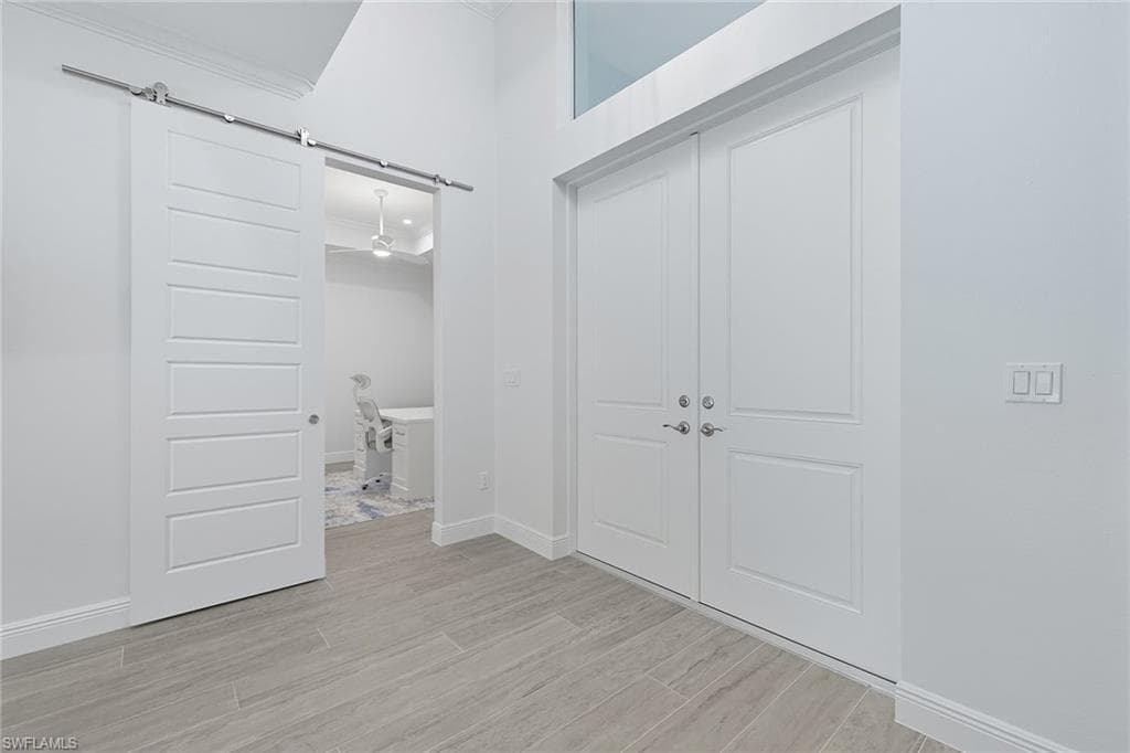 152 14th Ave NW, Naples, FL 34120-3