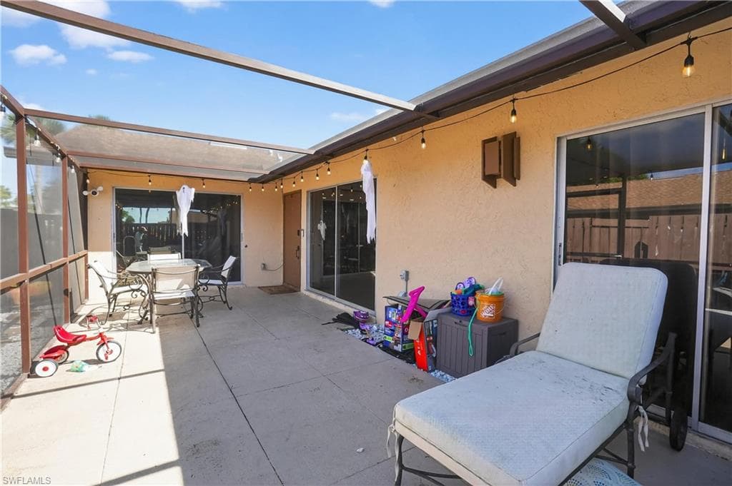 6310 Royal Woods Dr, Fort Myers, FL 33908-18