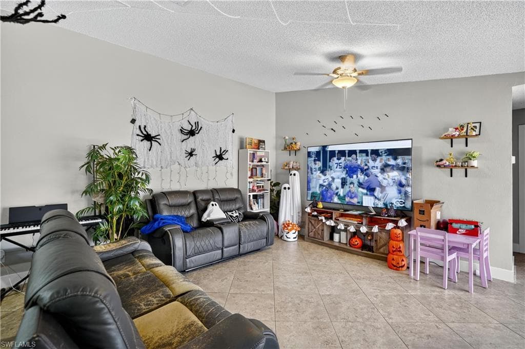 6310 Royal Woods Dr, Fort Myers, FL 33908-26