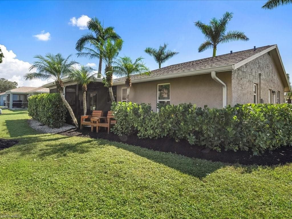 4821 Molokai Dr, Naples, FL 34112-34