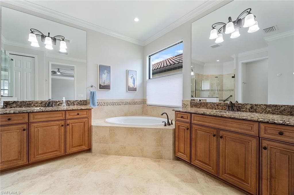 12732 Kinross Ln, Naples, FL 34120-22