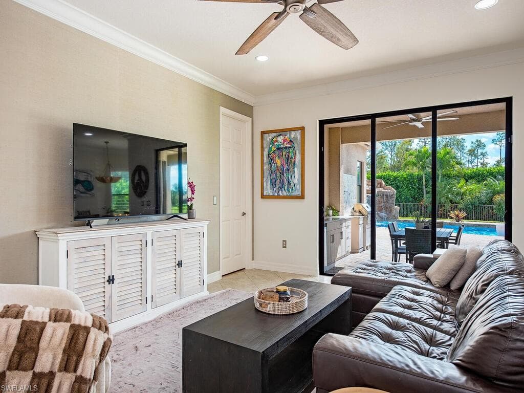 2750 Cinnamon Bay Cir, Naples, FL 34119-13