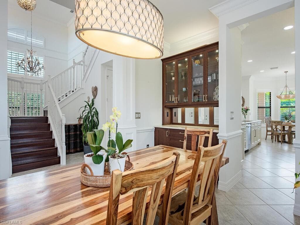 2750 Cinnamon Bay Cir, Naples, FL 34119-17