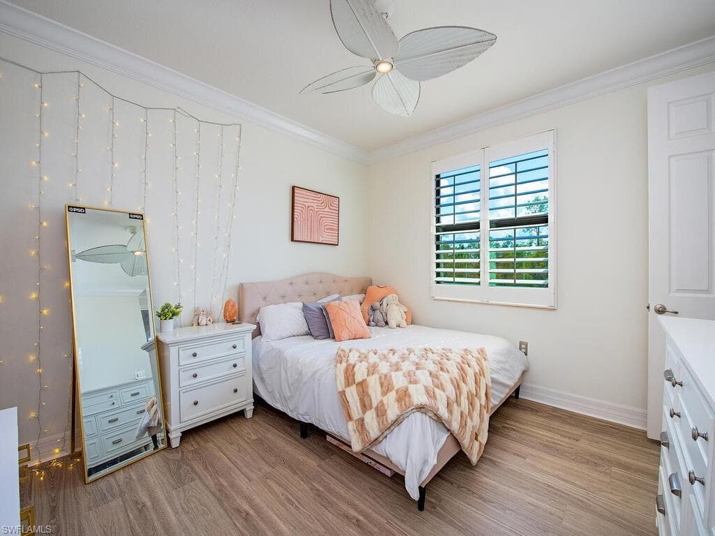 2750 Cinnamon Bay Cir, Naples, FL 34119-28