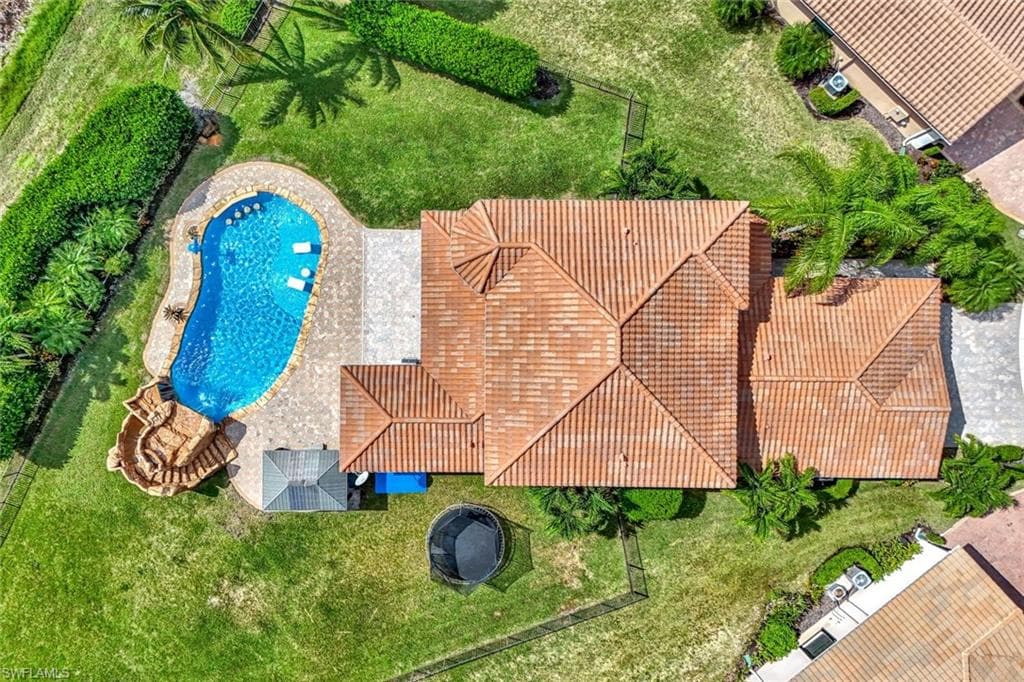 2750 Cinnamon Bay Cir, Naples, FL 34119-33