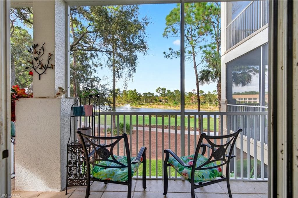 8223 Parkstone Pl 2201, Naples, FL 34120-23