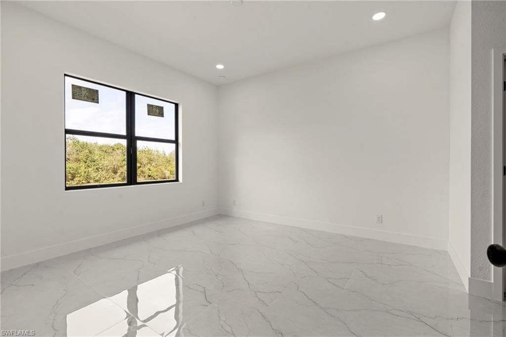 3100 19th St W, Lehigh Acres, FL 33971-24