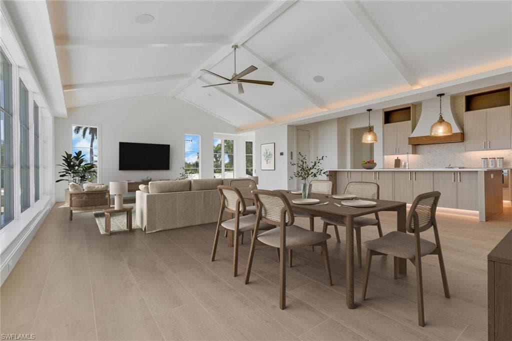 1747 Harbor Ln, Naples, FL 34104-4