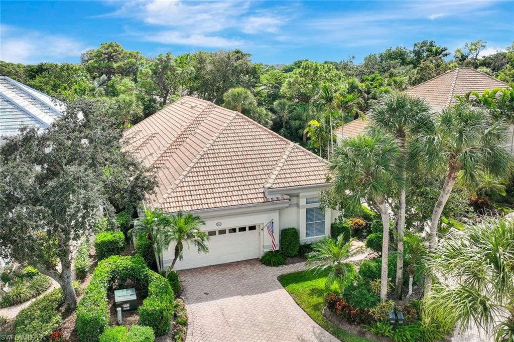 3352 Montara Dr, Bonita Springs, FL 34134-33
