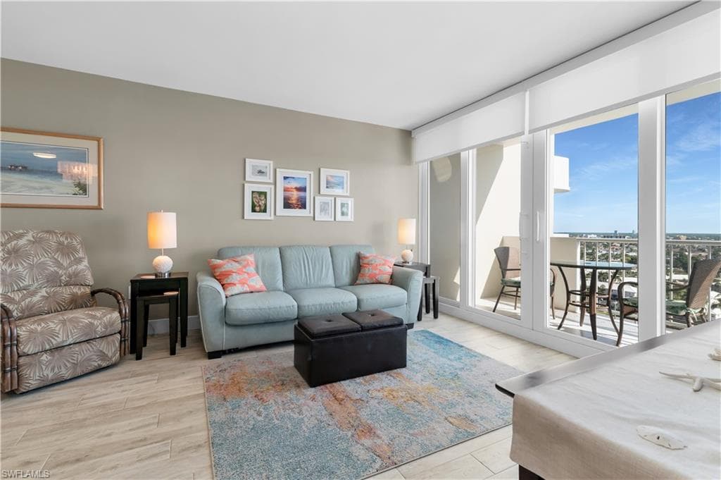 140 Seaview Ct 1504n, Marco Island, FL 34145-2