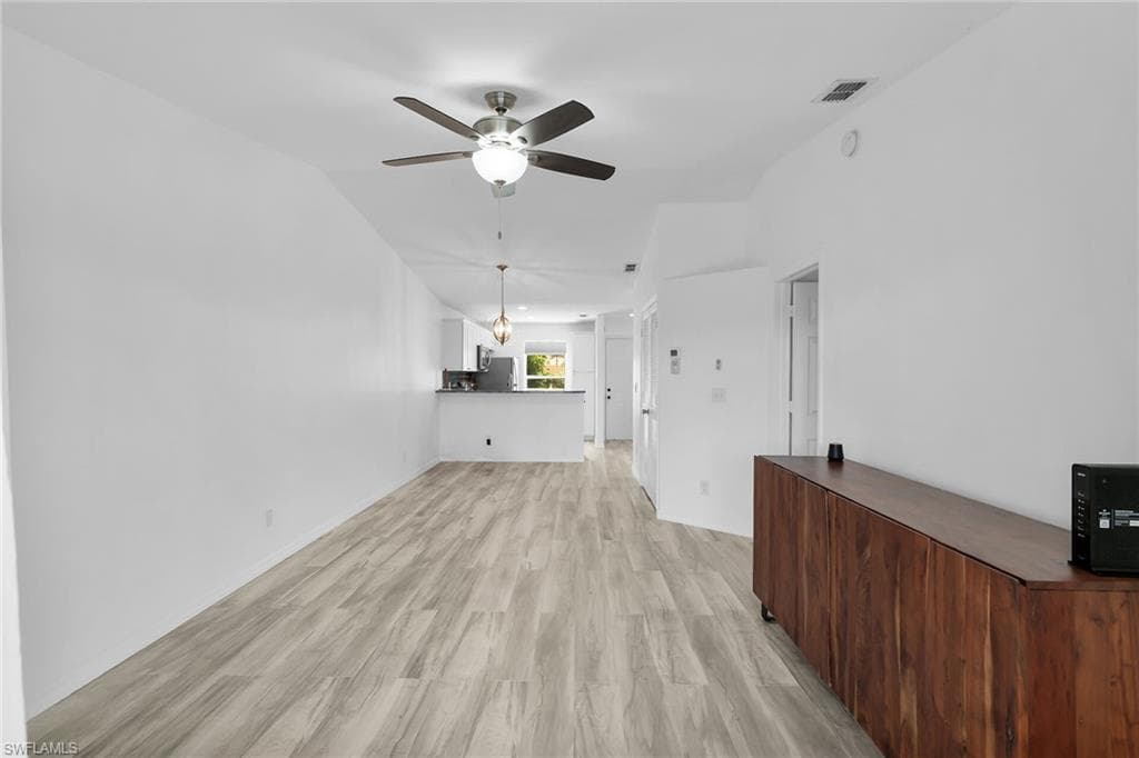 1375 Mainsail Dr 1714, Naples, FL 34114-18