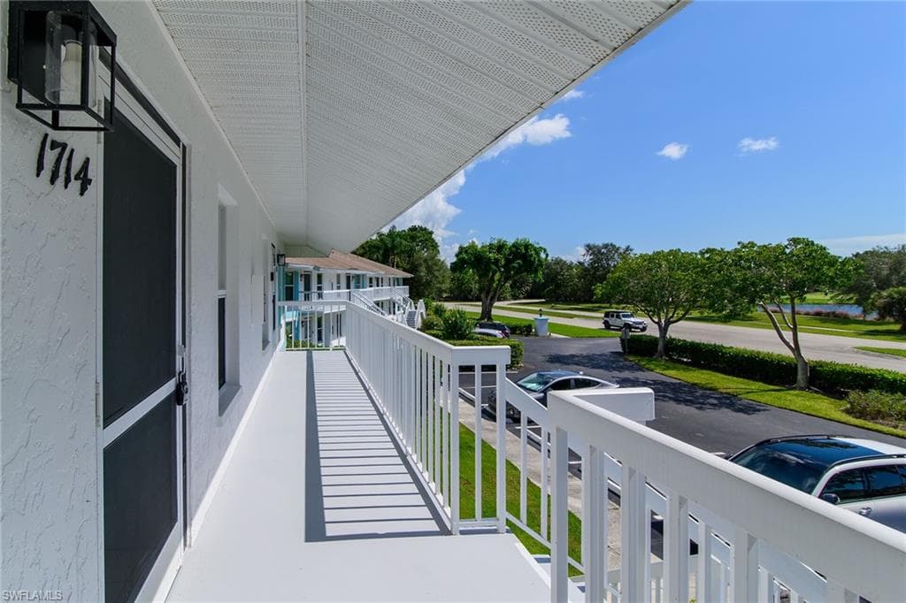 1375 Mainsail Dr 1714, Naples, FL 34114-30