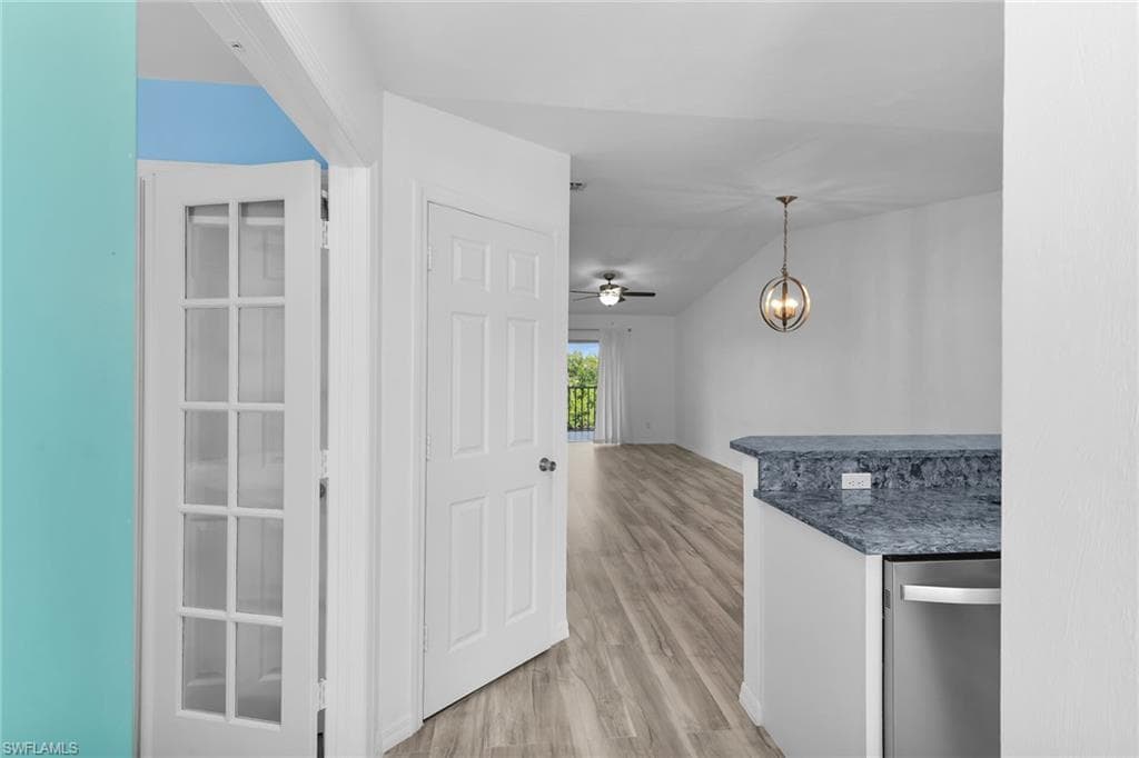 1375 Mainsail Dr 1714, Naples, FL 34114-6