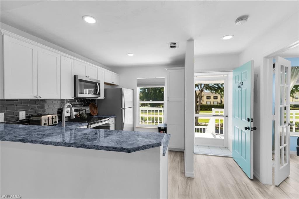 1375 Mainsail Dr 1714, Naples, FL 34114-7