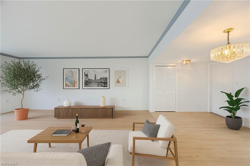 383 Harbour Dr 309, Naples, FL 34103-27