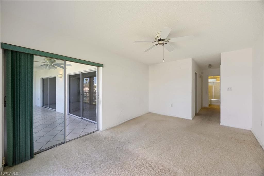 383 Harbour Dr 309, Naples, FL 34103-36