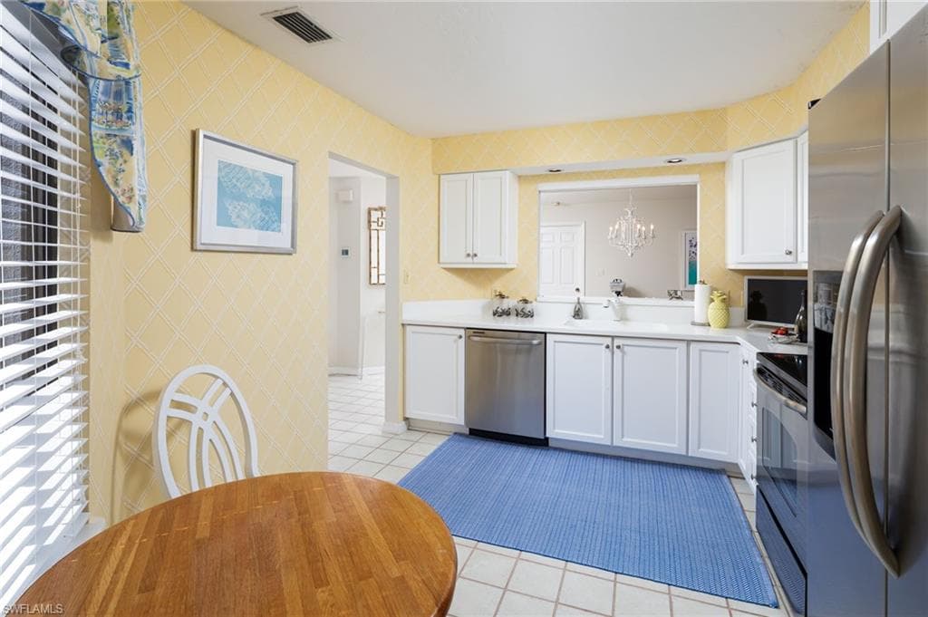 301 Courtside Dr C101, Naples, FL 34105-8