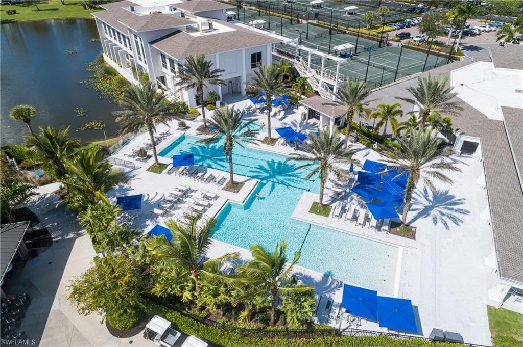 301 Courtside Dr C101, Naples, FL 34105-20