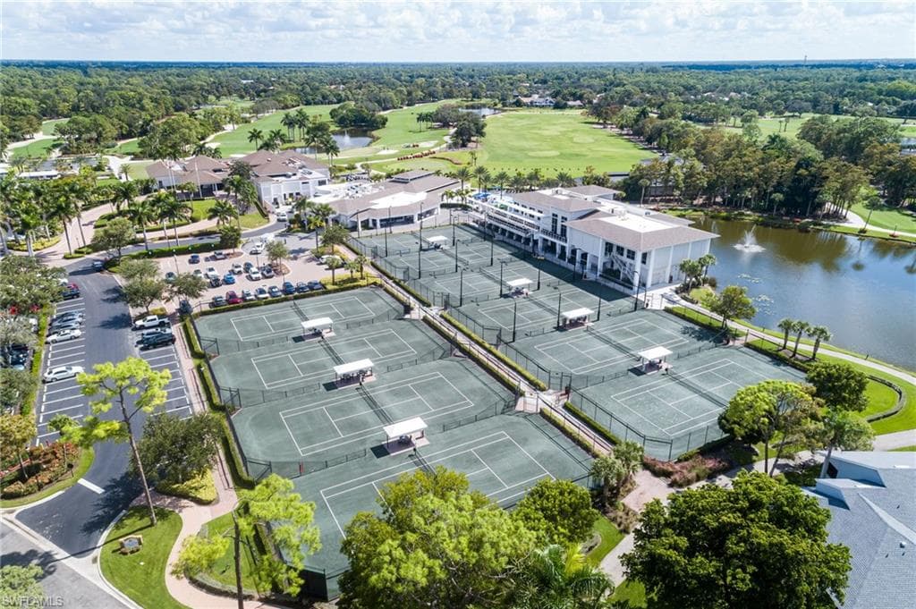 301 Courtside Dr C101, Naples, FL 34105-24