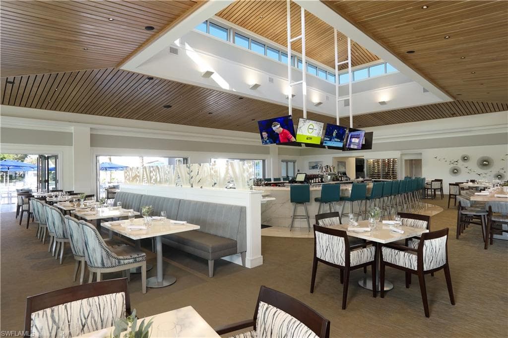 301 Courtside Dr C101, Naples, FL 34105-31