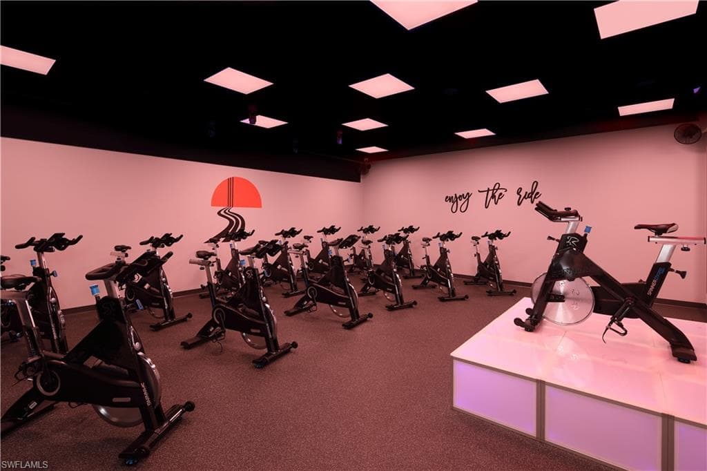 301 Courtside Dr C101, Naples, FL 34105-36