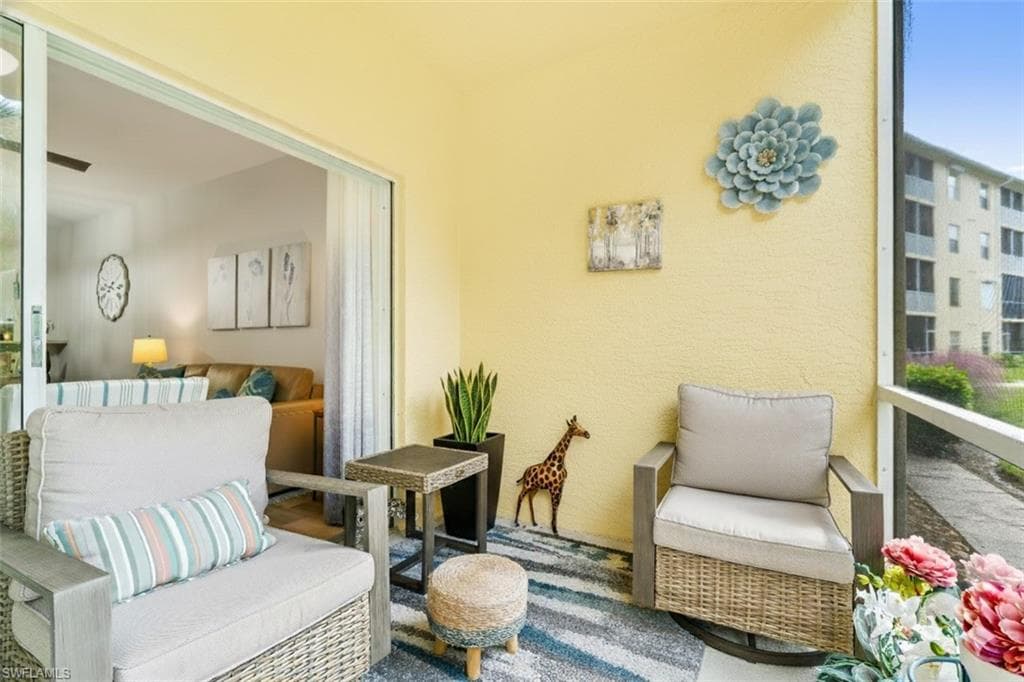 9165 Celeste Dr 3-102, Naples, FL 34113-14