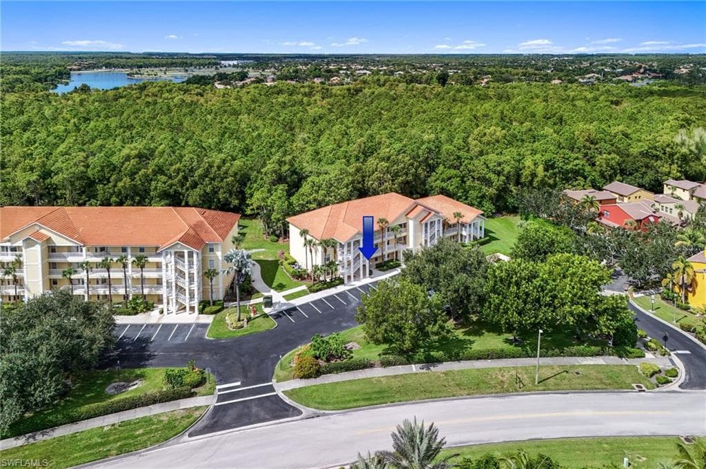 9165 Celeste Dr 3-102, Naples, FL 34113-17