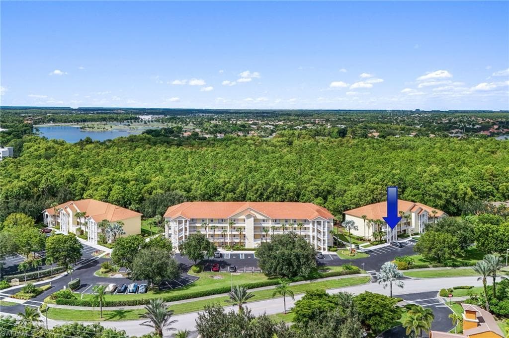 9165 Celeste Dr 3-102, Naples, FL 34113-19