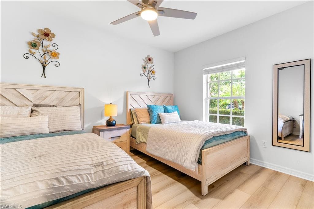 9165 Celeste Dr 3-102, Naples, FL 34113-4