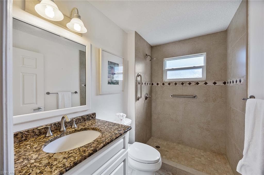 394 Emerald Bay Cir F1, Naples, FL 34110-16