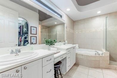 2790 Kings Lake Blvd 202, Naples, FL 34112-17