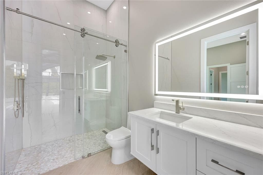 10493 Winterview Dr, Naples, FL 34109-23