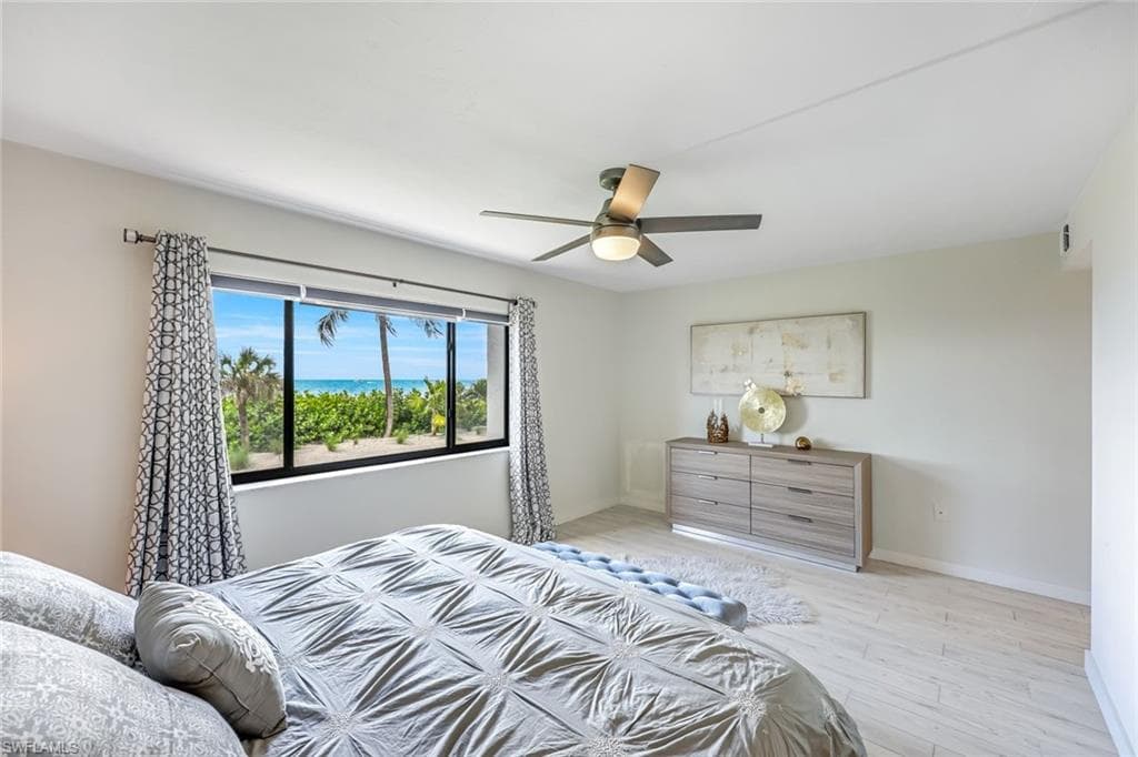 10475 Gulf Shore Dr 112, Naples, FL 34108-13