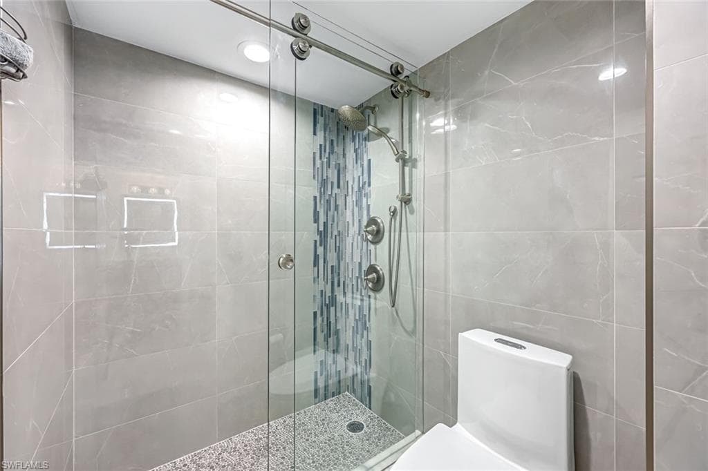 10475 Gulf Shore Dr 112, Naples, FL 34108-15