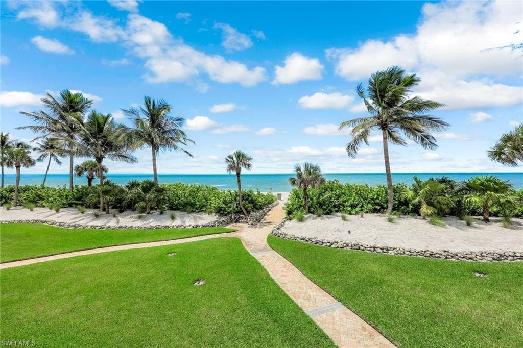 10475 Gulf Shore Dr 112, Naples, FL 34108-22