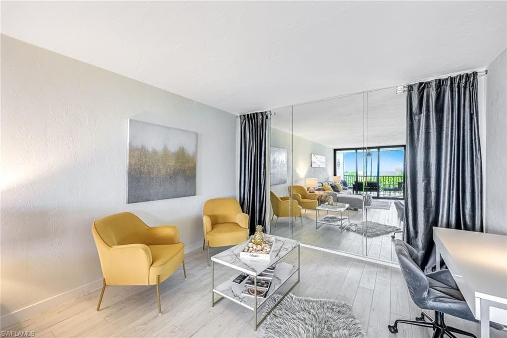 10475 Gulf Shore Dr 112, Naples, FL 34108-4