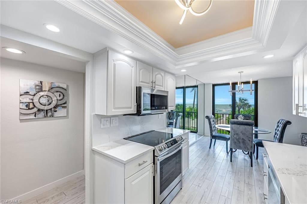 10475 Gulf Shore Dr 112, Naples, FL 34108-7