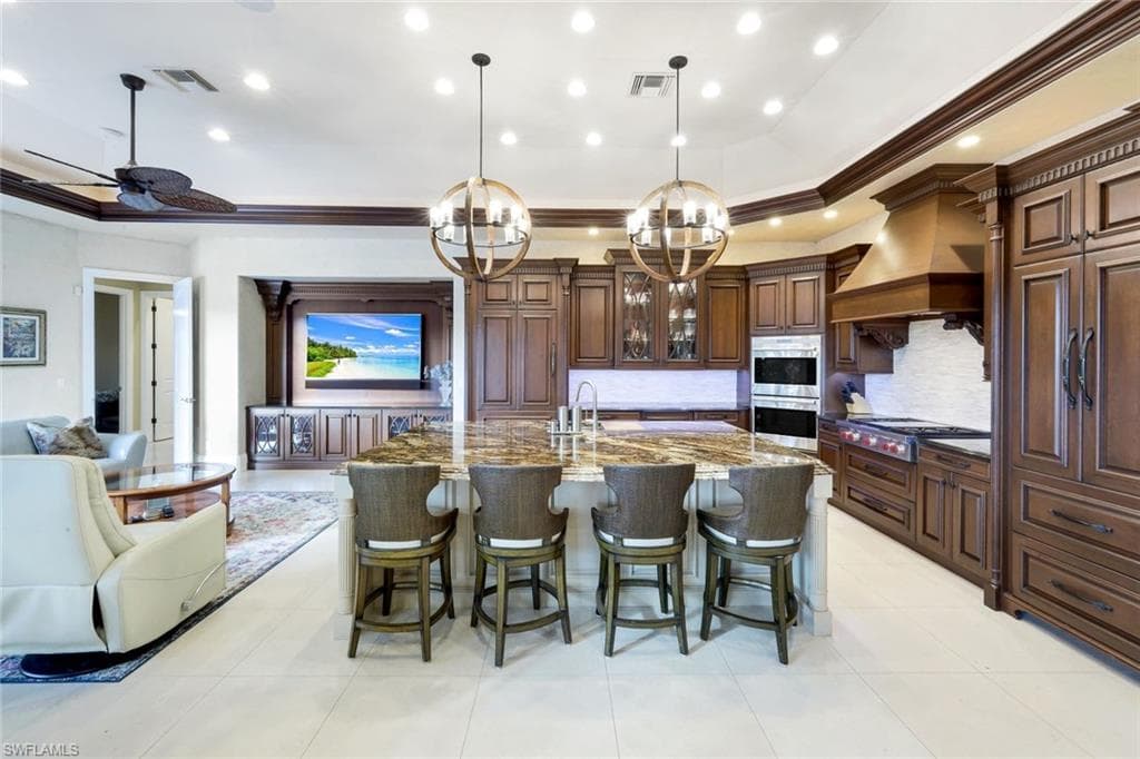 15295 Pembroke Pt, Naples, FL 34110-14