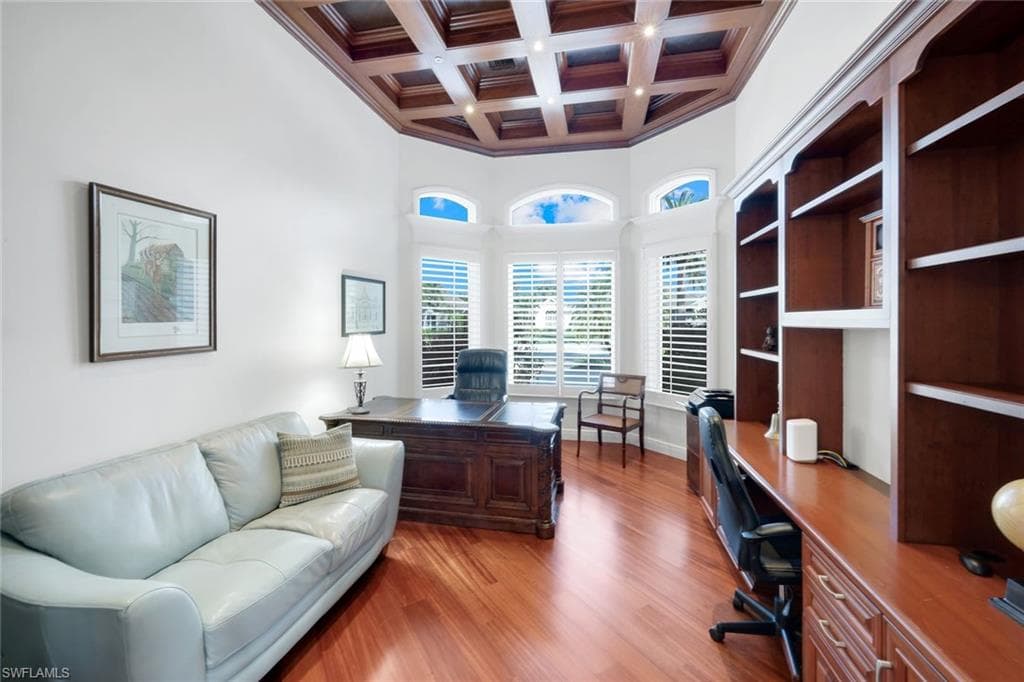 15295 Pembroke Pt, Naples, FL 34110-34