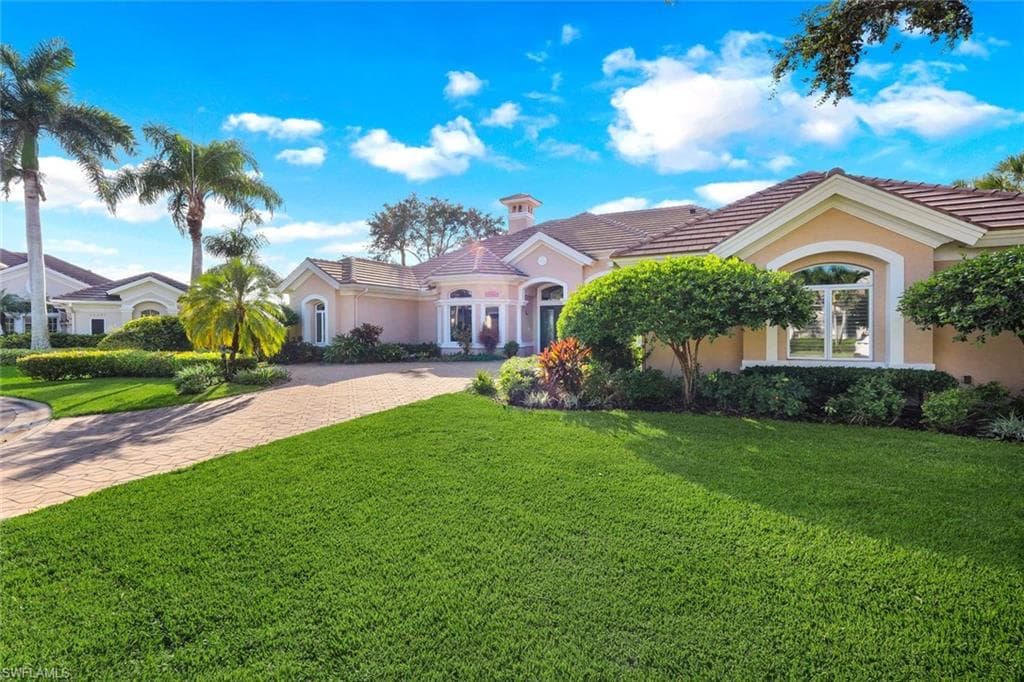 15295 Pembroke Pt, Naples, FL 34110-2