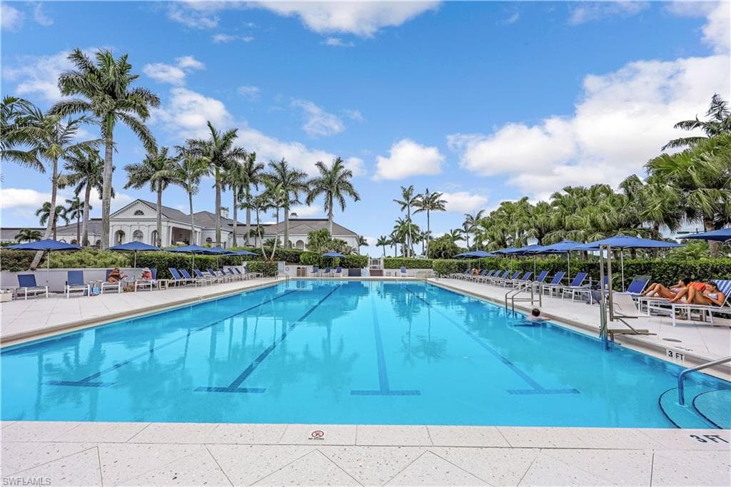 15295 Pembroke Pt, Naples, FL 34110-48