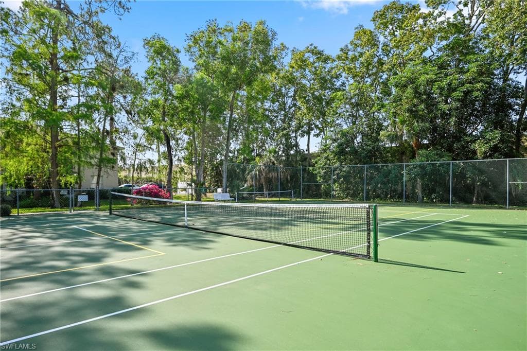 1566 Trafalgar Ln E102, Naples, FL 34116-38