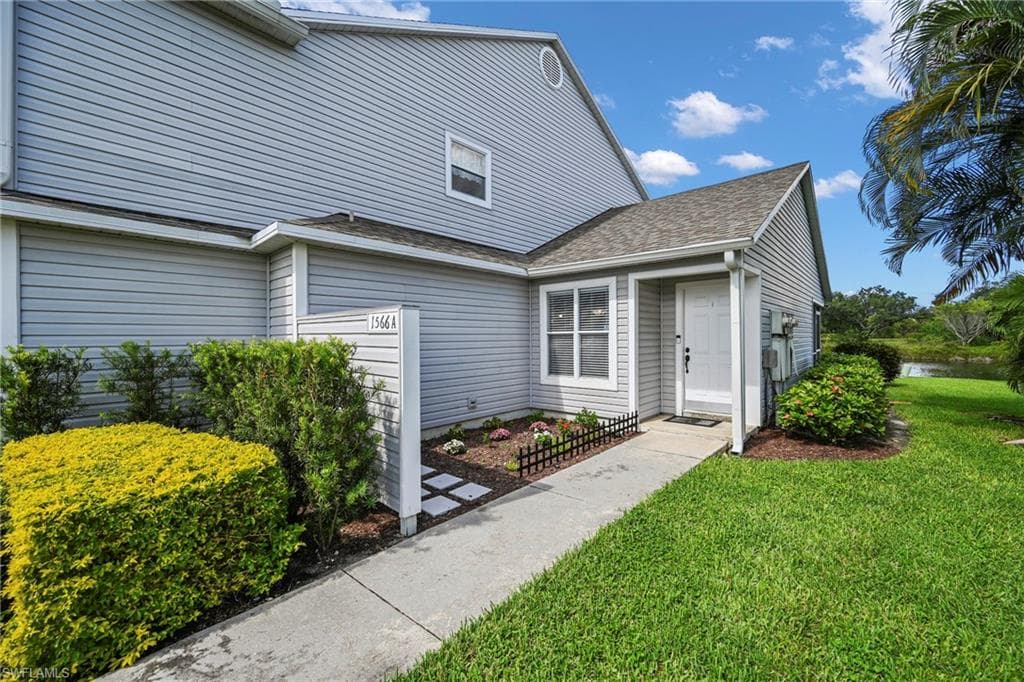 1566 Trafalgar Ln E102, Naples, FL 34116-6