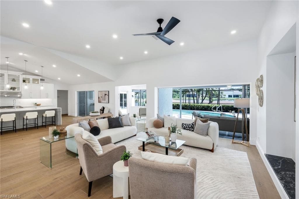 12888 Valewood Dr, Naples, FL 34119-11