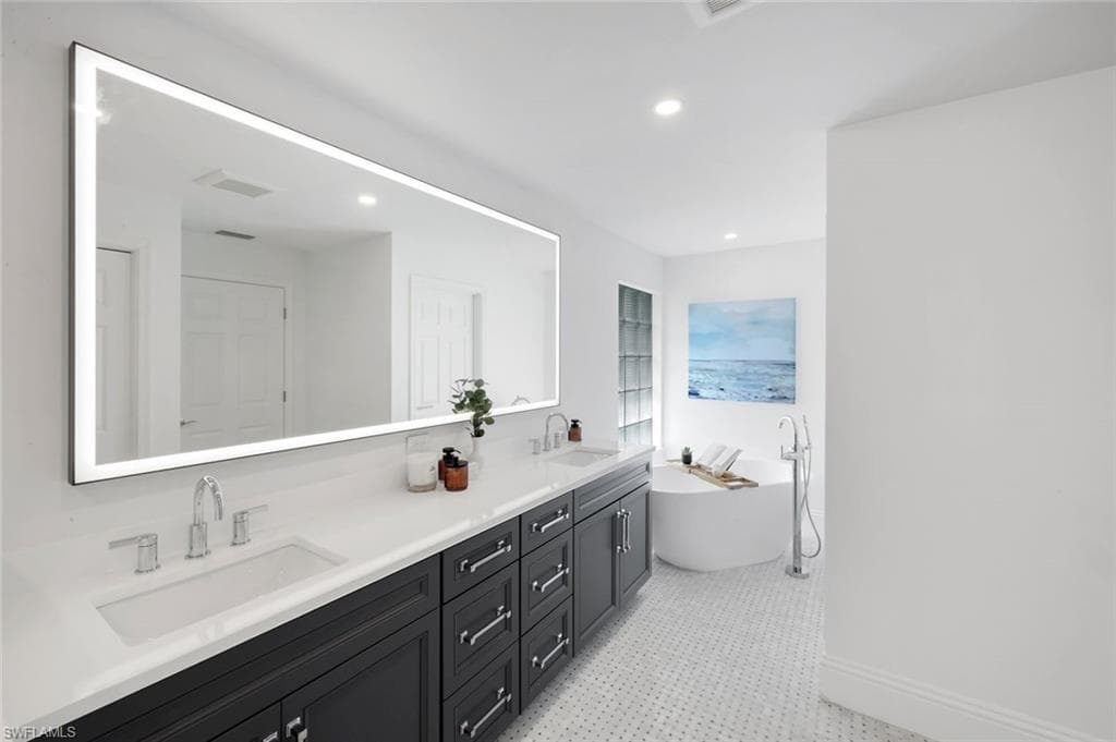 12888 Valewood Dr, Naples, FL 34119-19