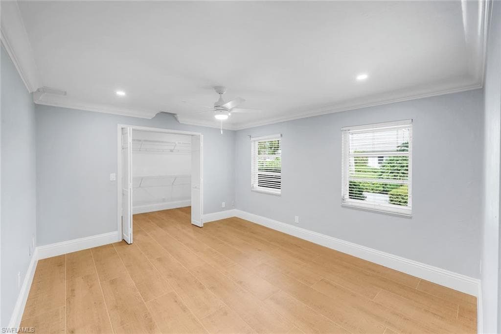 12888 Valewood Dr, Naples, FL 34119-23