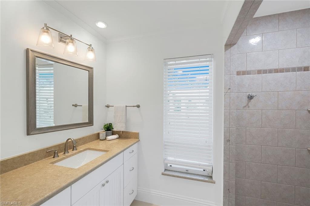 12888 Valewood Dr, Naples, FL 34119-24