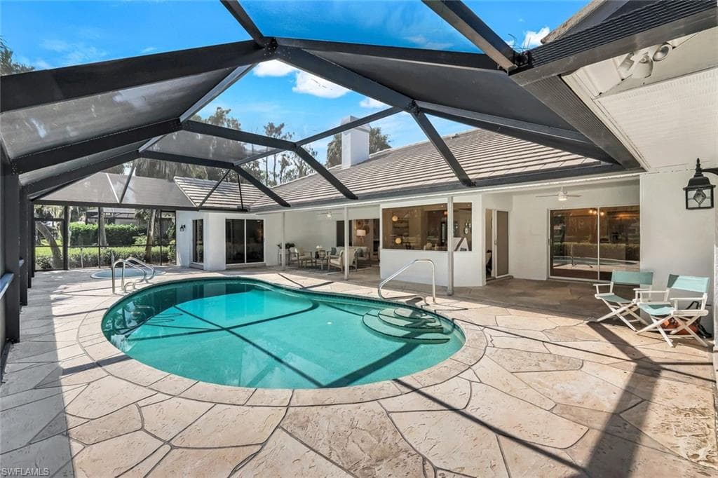 12888 Valewood Dr, Naples, FL 34119-29