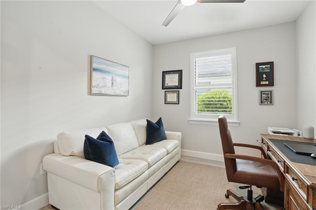 1870 Amador Ct, Naples, FL 34120-18